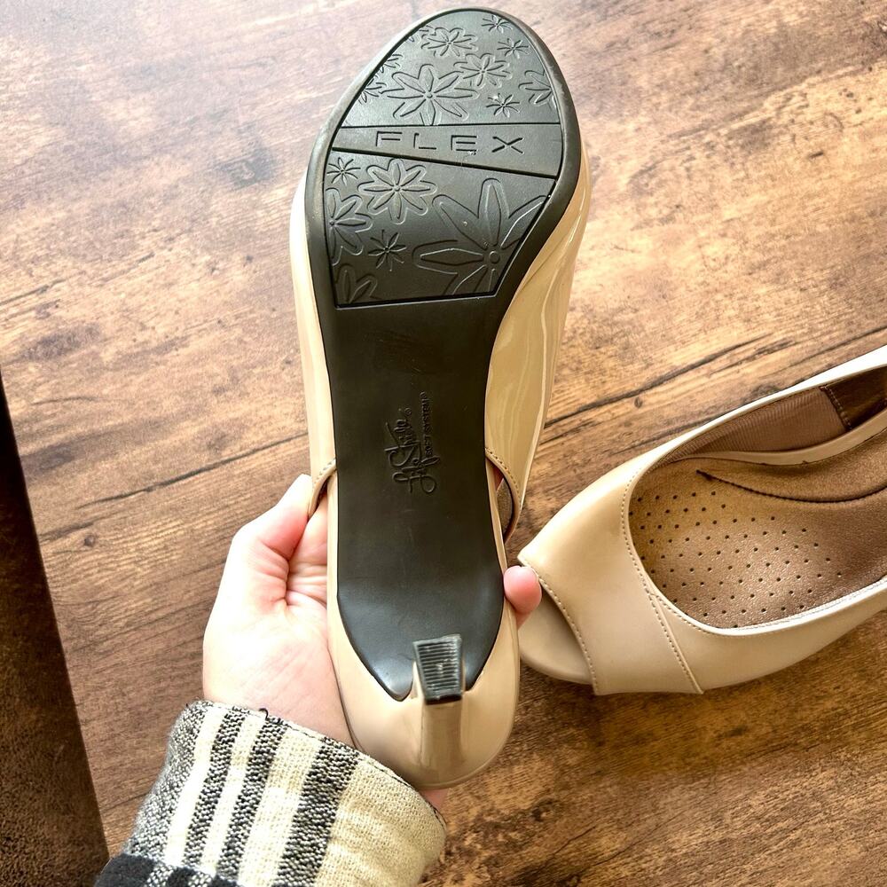 Women’s 9.5 Lifestride Memory foam Career Slingback Pump Peep toe Nude Sandal - Picture 7 of 10